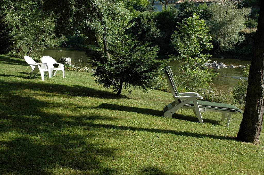 Logis Hotel Restaurant Les Norias Cazilhac  Bagian luar foto