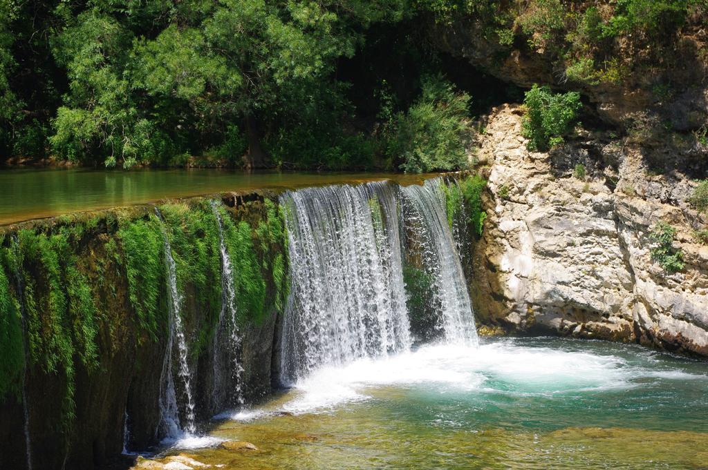 Logis Hotel Restaurant Les Norias Cazilhac  Bagian luar foto