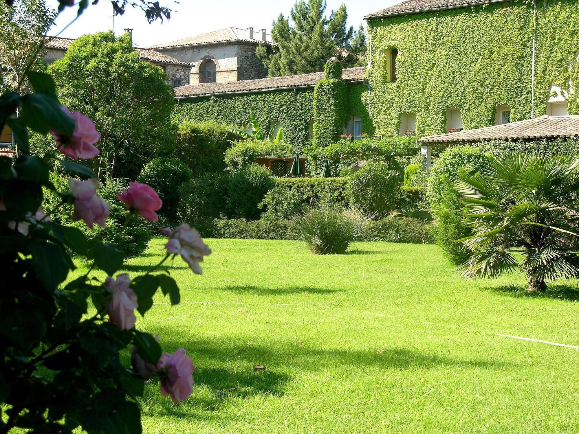Logis Hotel Restaurant Les Norias Cazilhac  Bagian luar foto