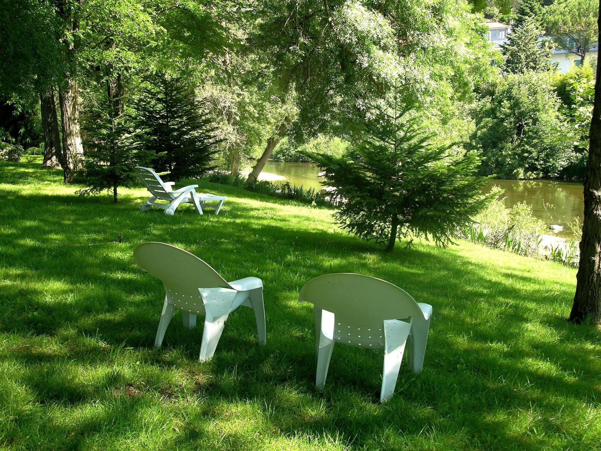 Logis Hotel Restaurant Les Norias Cazilhac  Bagian luar foto