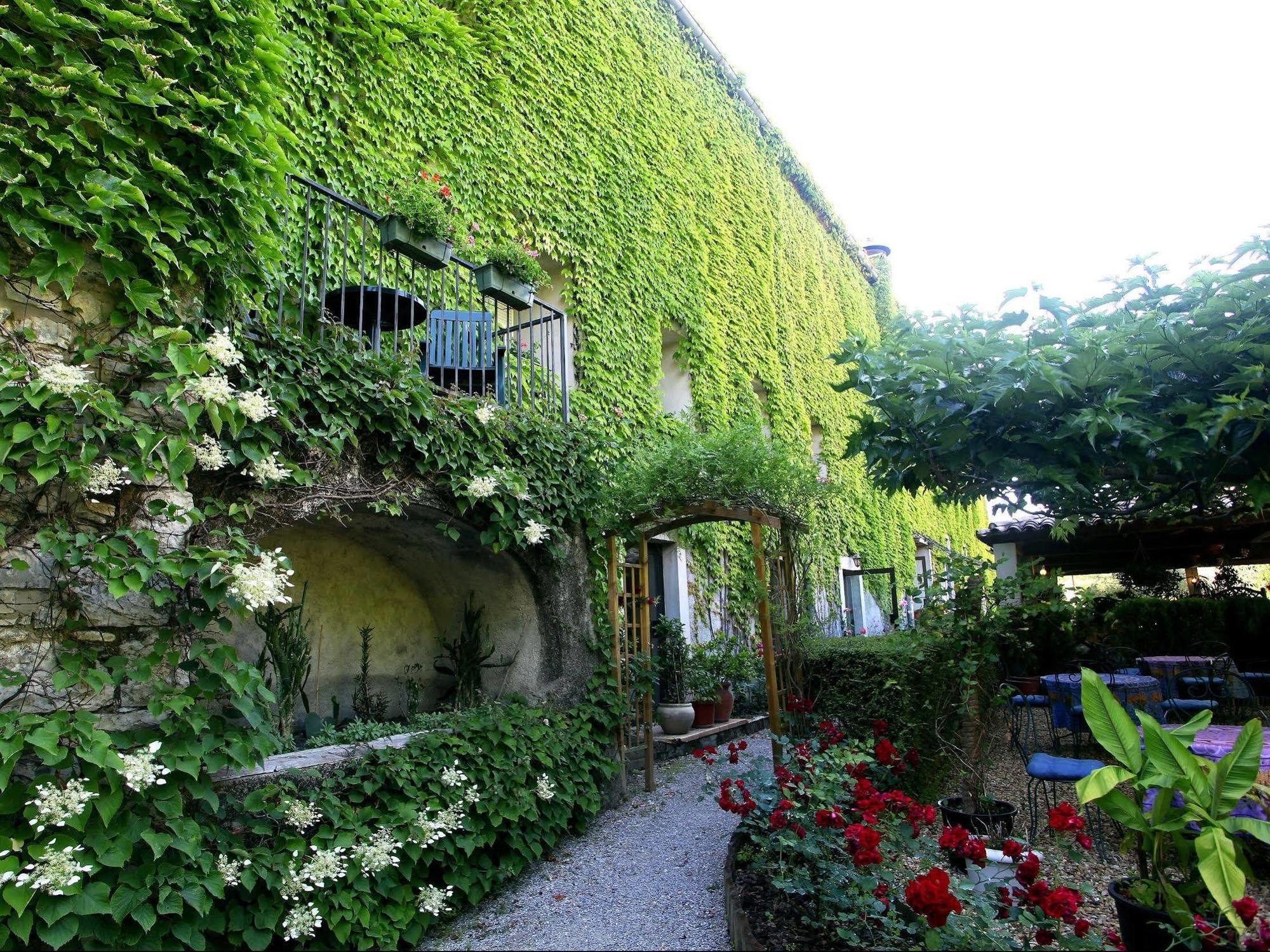 Logis Hotel Restaurant Les Norias Cazilhac  Bagian luar foto